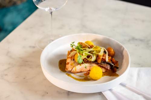 Le Bel Abri - Hôtel Restaurant au bord du lac d'Annecy